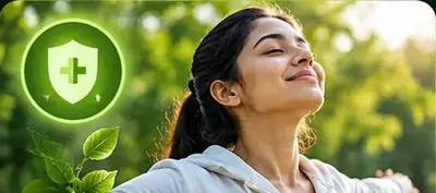 हरियाली में गहरी साँस लेती स्वस्थ महिला