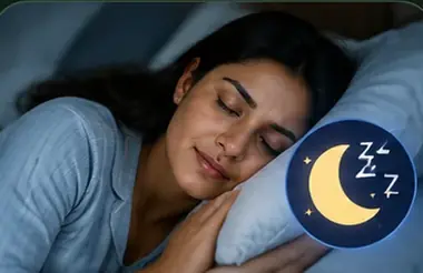 बिस्तर पर करवट लेती, नींद न आने से परेशान महिला